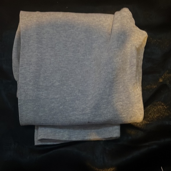 Random grey sweats - Picture 2 of 2